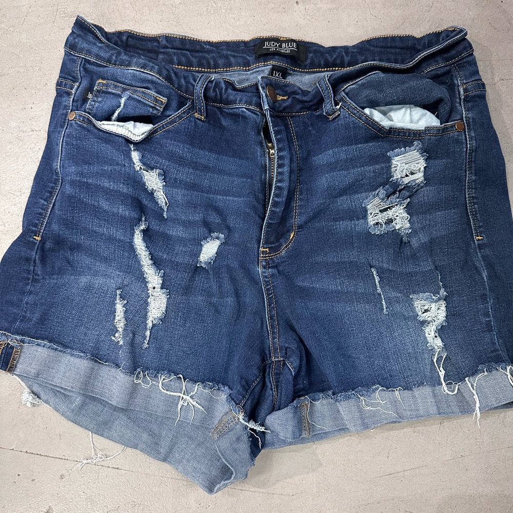 Judy Blue Women's Distressed Denim Shorts - Blue